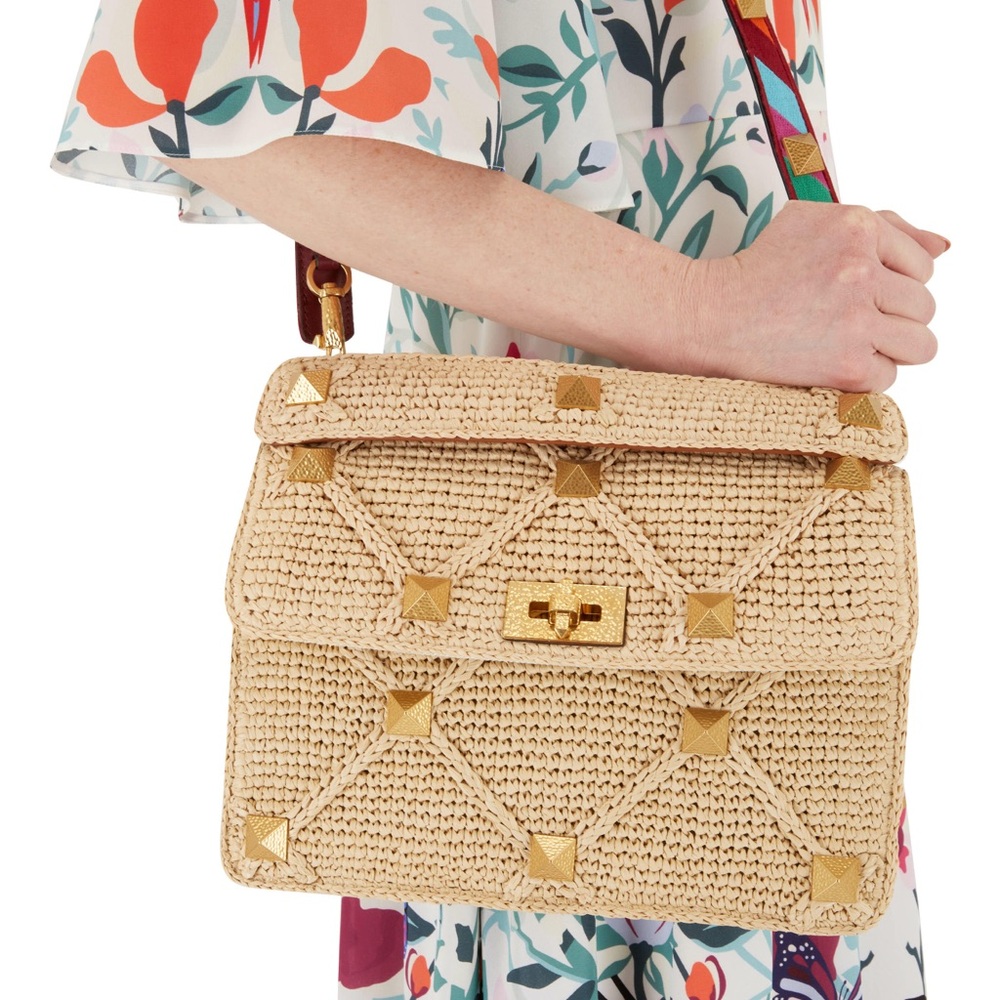 Valentino Raffia Large Roman Stud Shoulder Bag - Picture 2 of 16